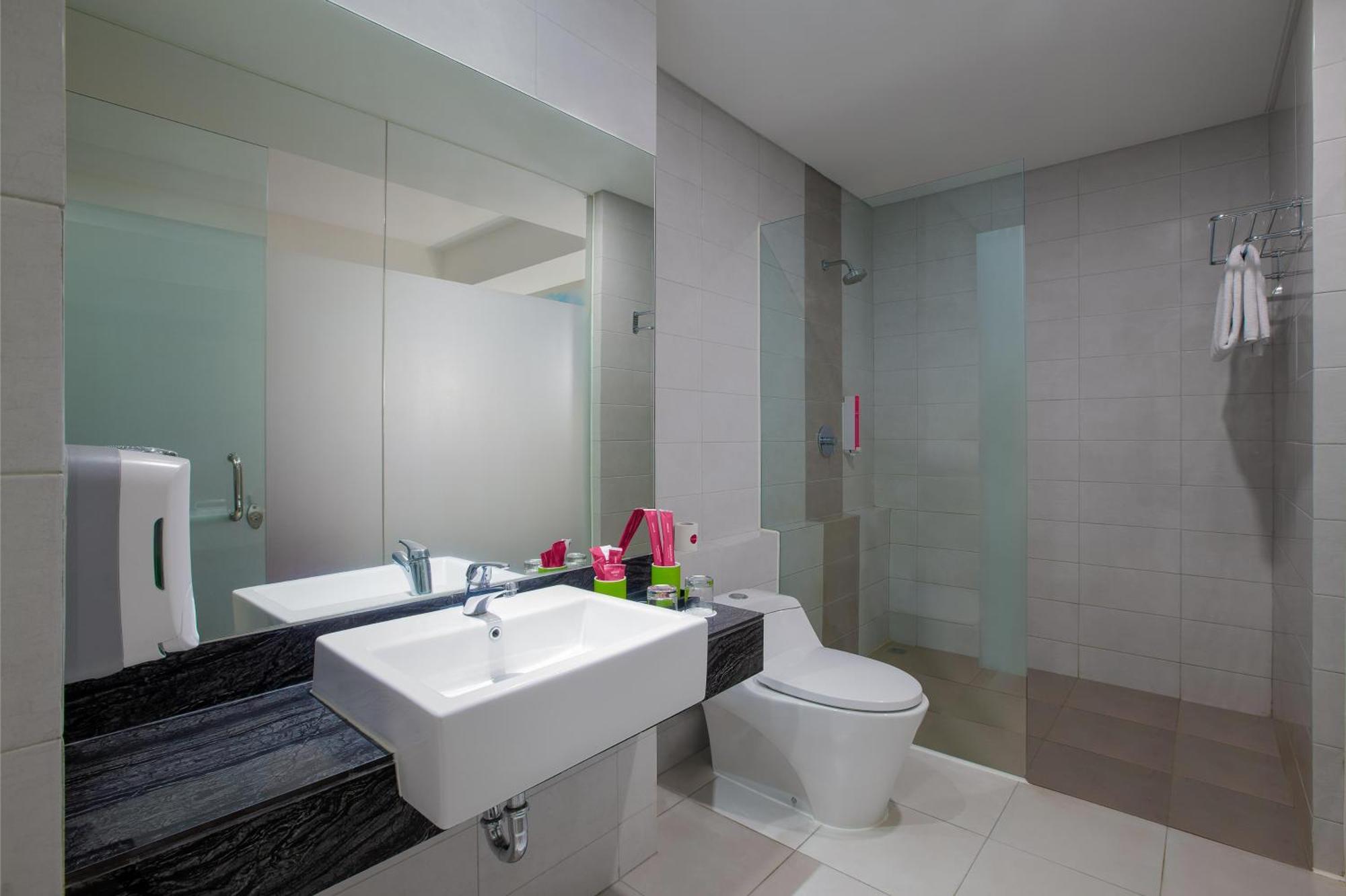 Favehotel Sidoarjo Exterior photo
